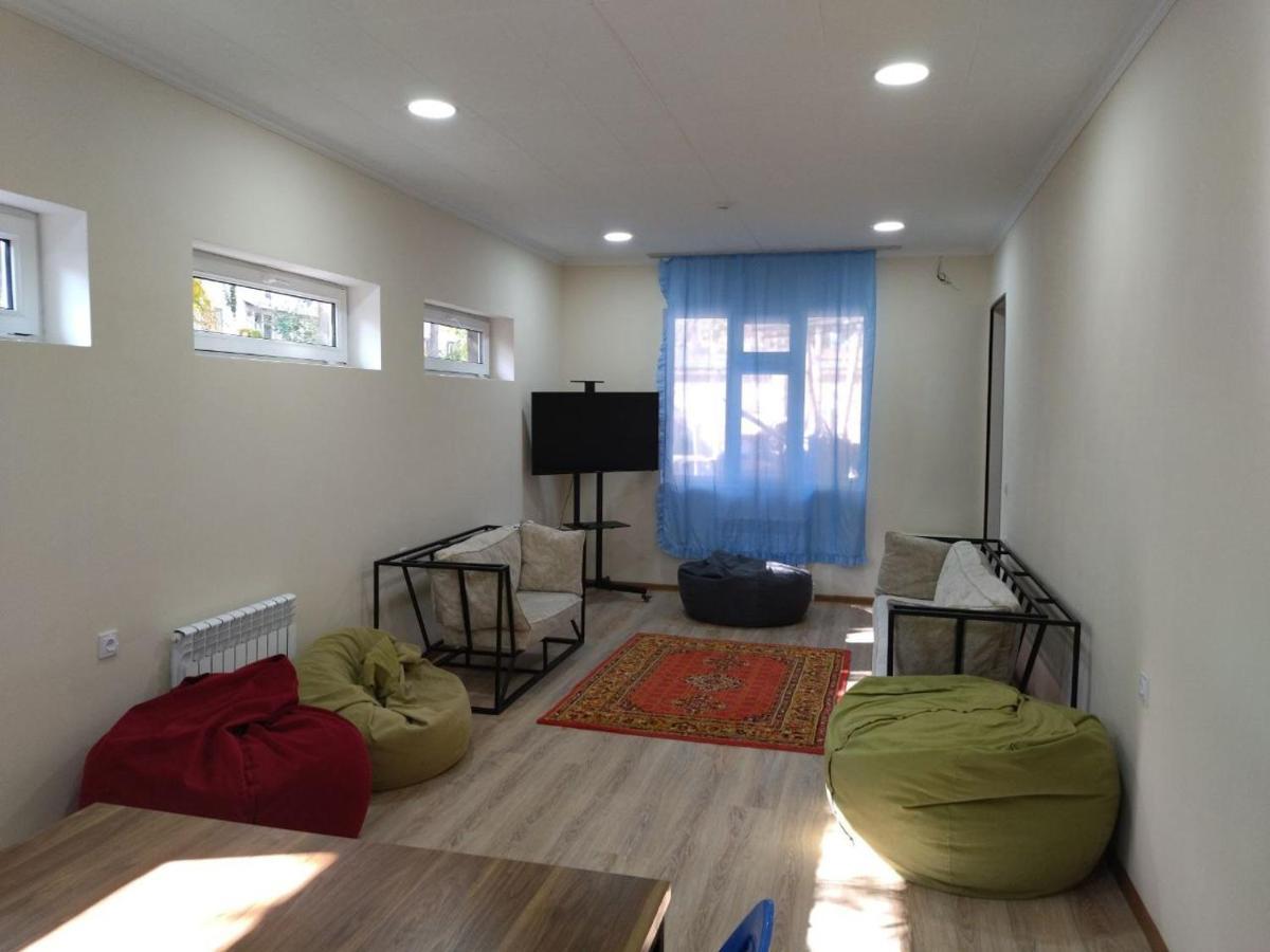 Aka Hostel 塔什干 外观 照片